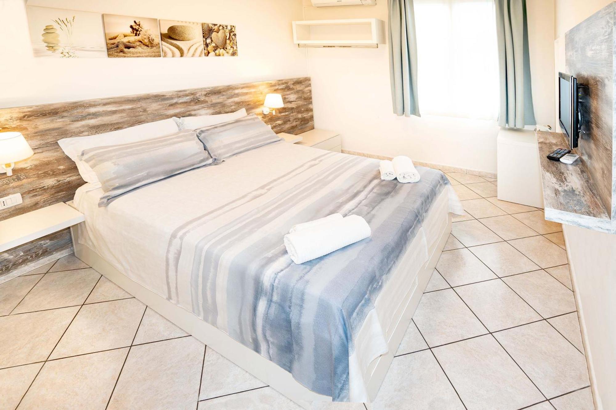 Taormina Beach House Mazzeo Eksteriør billede
