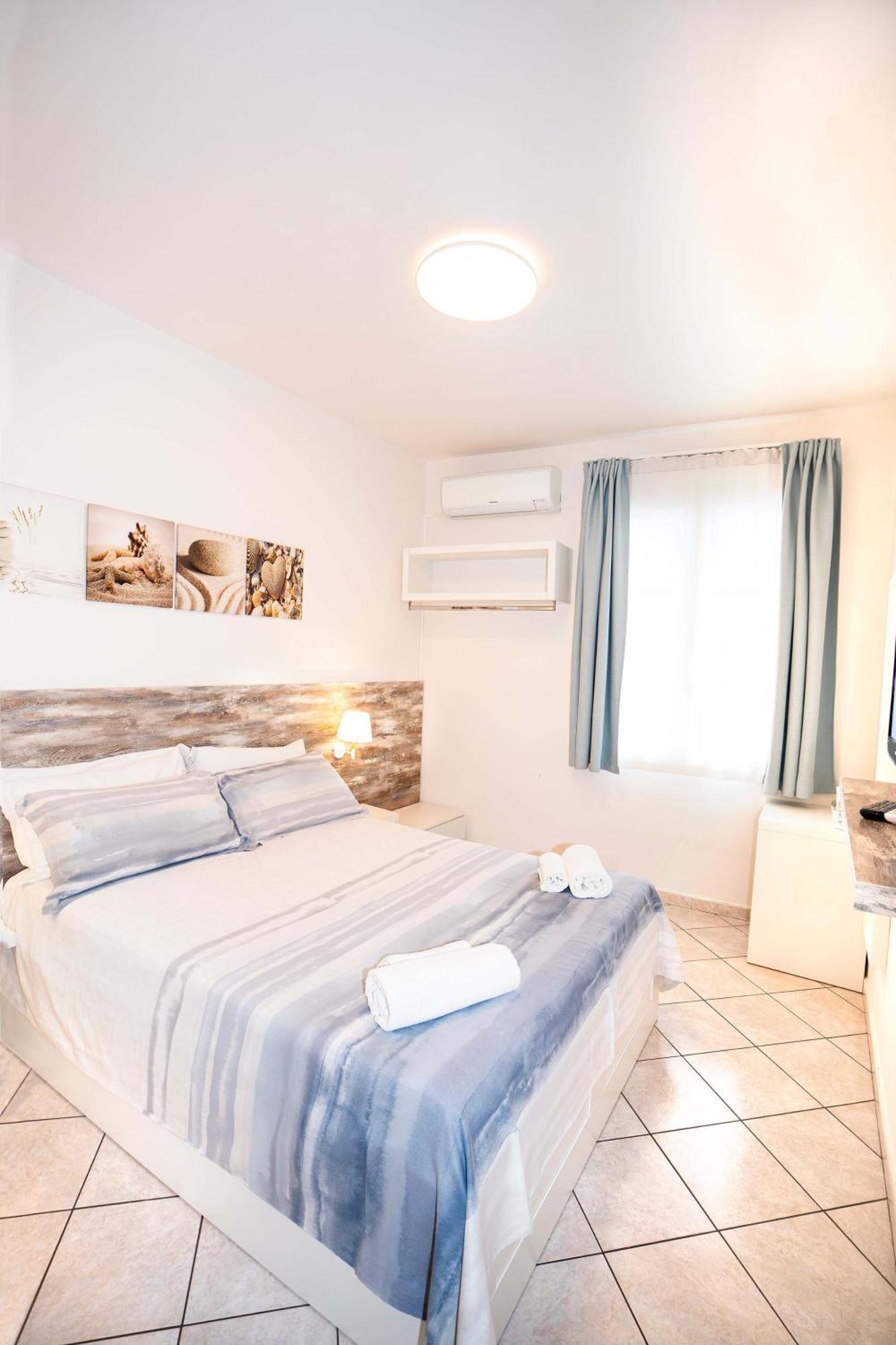 Taormina Beach House Mazzeo Eksteriør billede